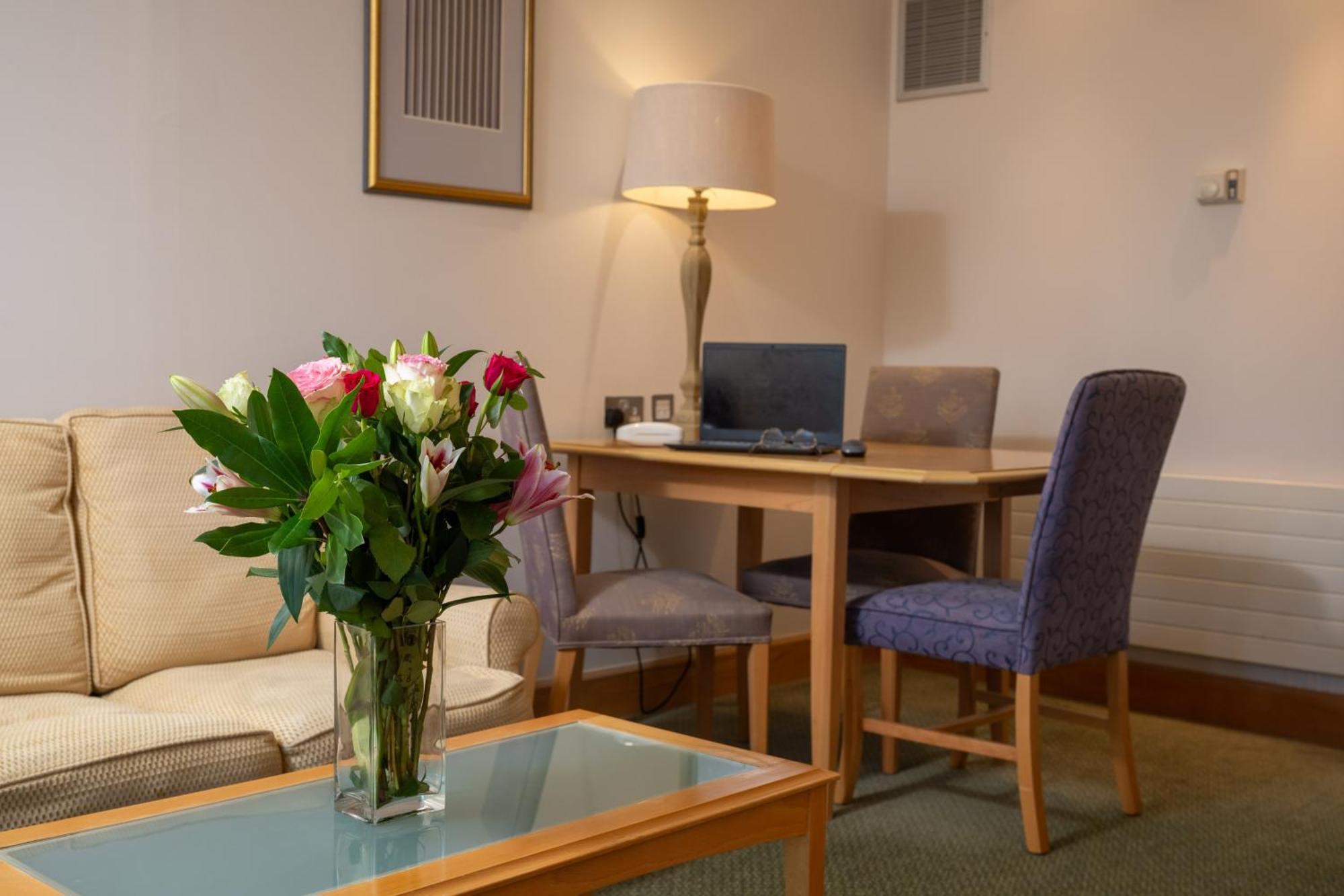 Hellidon Lakes Hotel Daventry Exteriör bild