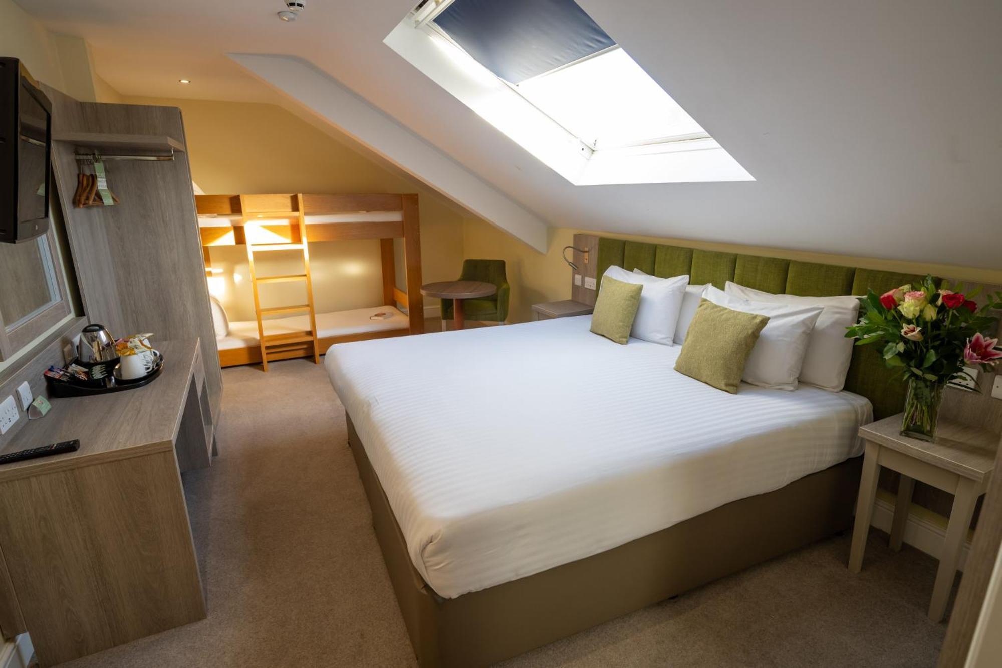 Hellidon Lakes Hotel Daventry Exteriör bild