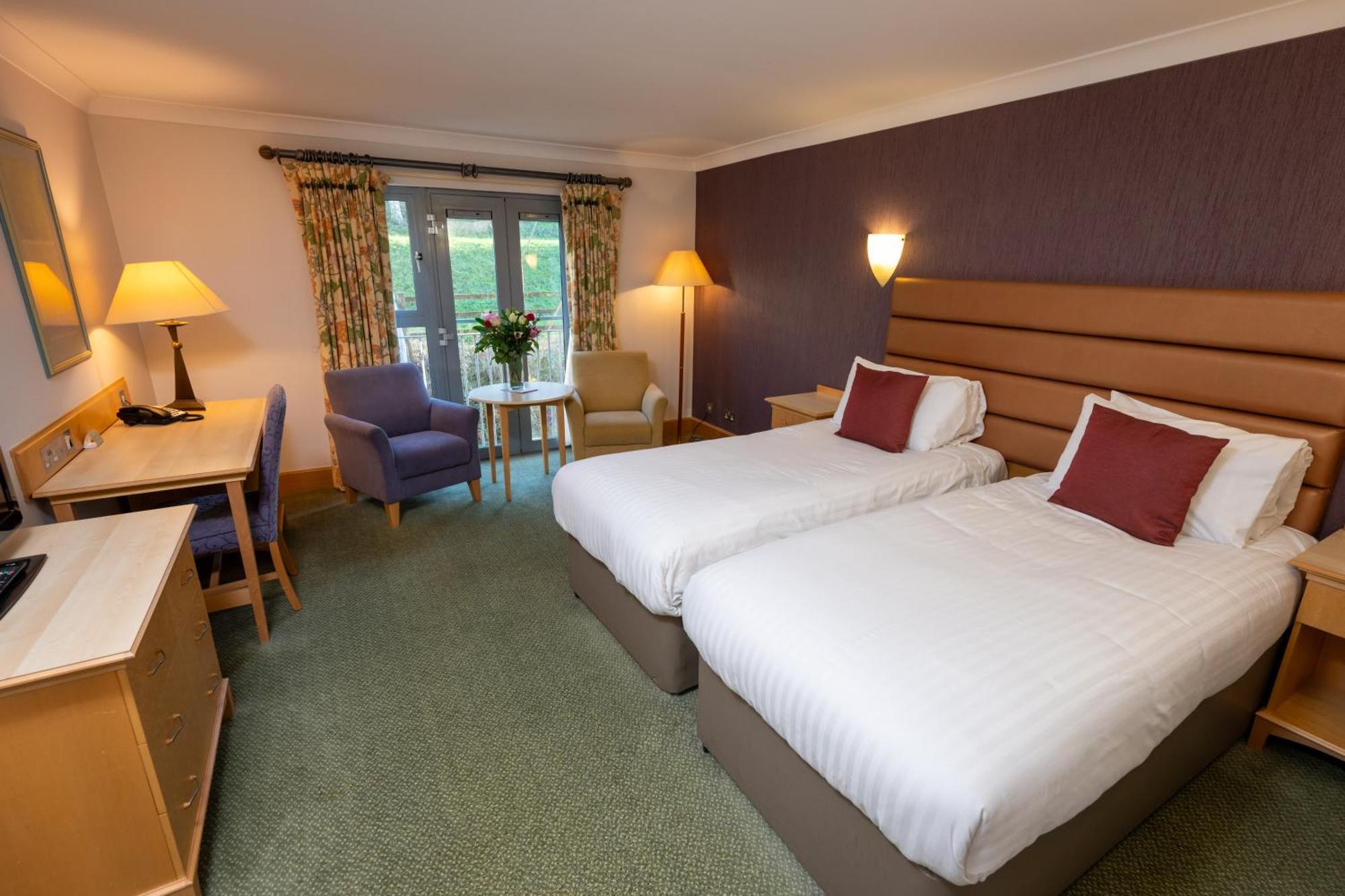 Hellidon Lakes Hotel Daventry Exteriör bild