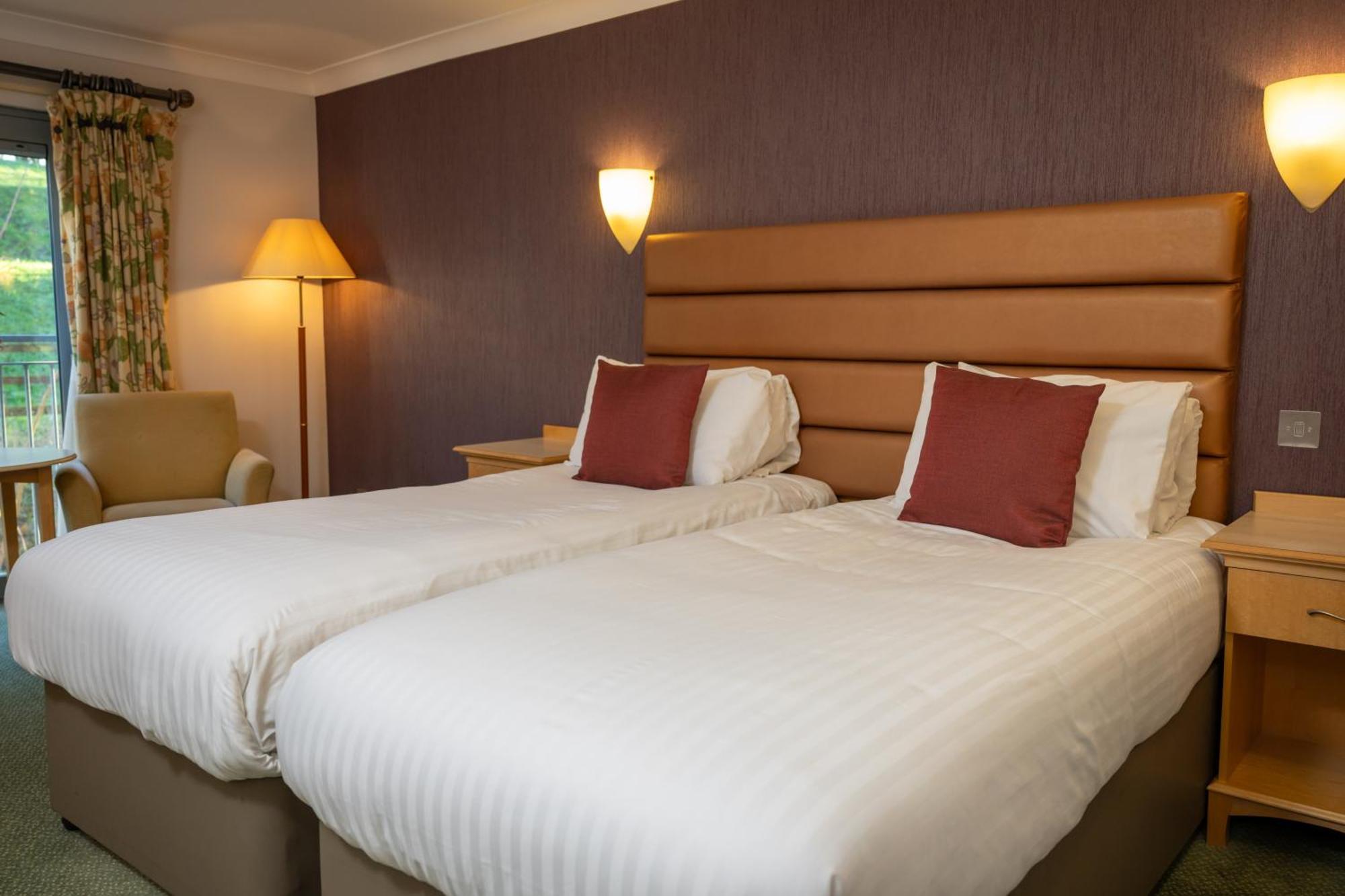 Hellidon Lakes Hotel Daventry Exteriör bild
