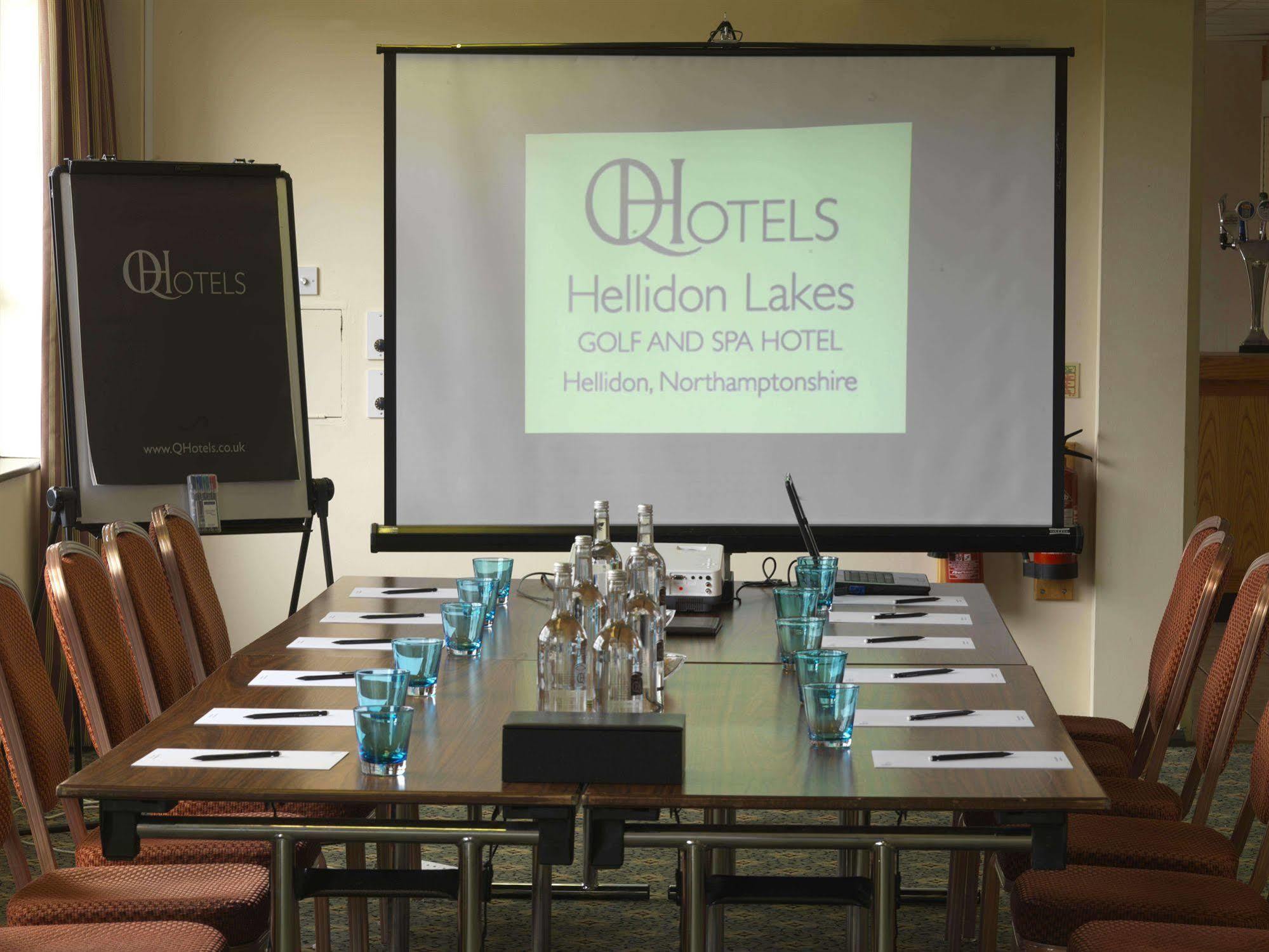 Hellidon Lakes Hotel Daventry Exteriör bild